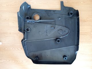 Tapa Protectora Motor Mercedes.  (A 646 016 06 24)