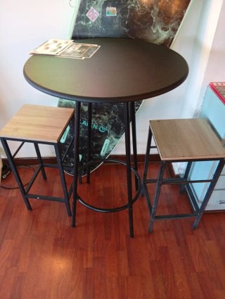 Mobiliario y material para bar