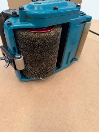 Lijadora Makita 9741 860W