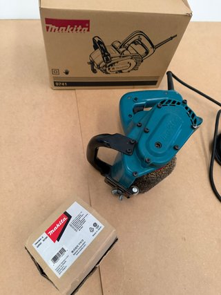 Lijadora Makita 9741 860W
