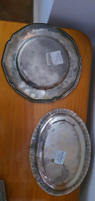 Juego de ceniceros y  bandejitas