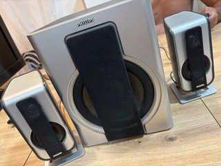 Altavoz Philips 2.1 Plata y Negro