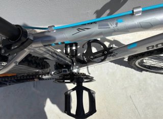 Bicicleta Rockrider plateada y azul