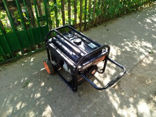 Generador Eléctrico 7000W  prácticamente Nuevo