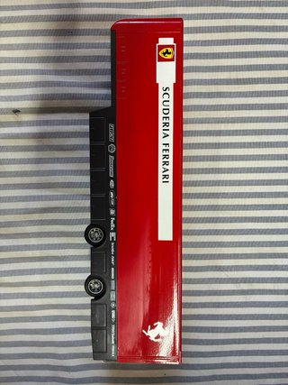 Camion Iveco Scuderia Ferrari Modellino