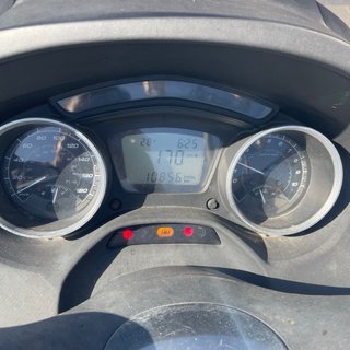 Piaggio MP3 300 Blanca