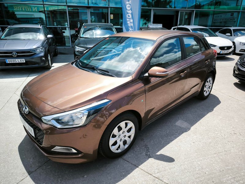 Hyundai i20 1.1 CRDi Fresh - foto 1