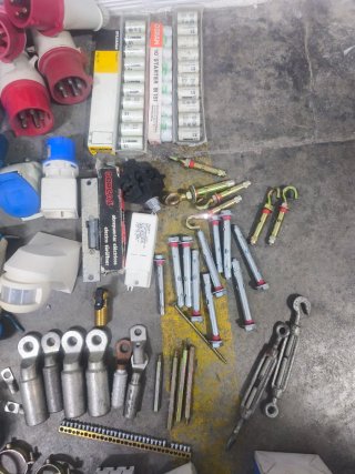 Lote de electricidad, electricista, herramientas.