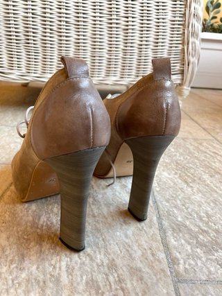 Stivaletti stringate stile “francesina” o Oxford
