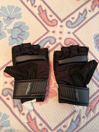 Pack defensa: Guantes 12oz + Red Gun
