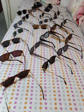LOTE DE 25  GAFAS DE SOL VINTAGE  ORIGINALES