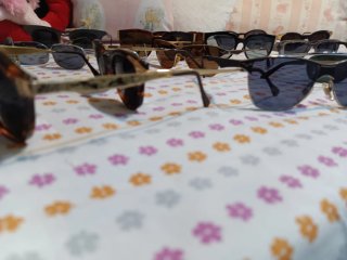 LOTE DE 25  GAFAS DE SOL VINTAGE  ORIGINALES