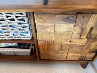 Mueble TV Rústico Diseño importado francés Madera
