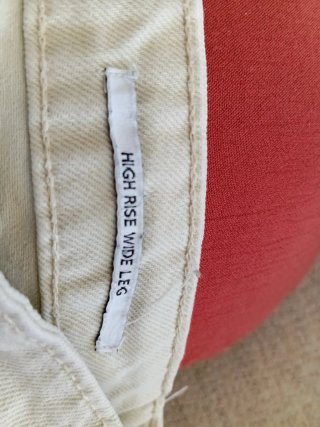 Pantalón ancho color crema
