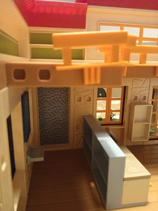Casita Playmobil con jardín