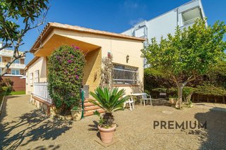 Chalet en venta en Can Bou en Castelldefels