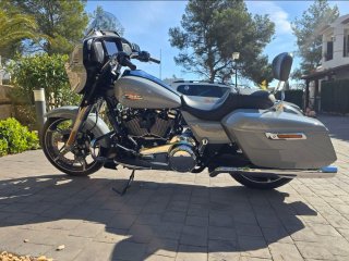 Moto Harley Davidson Street Glide 2024 Gris