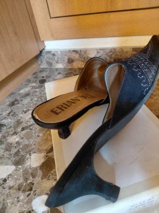 Zapatos ERIAN'S piel negros destalonados talla 39