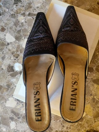 Zapatos ERIAN'S piel negros destalonados talla 39