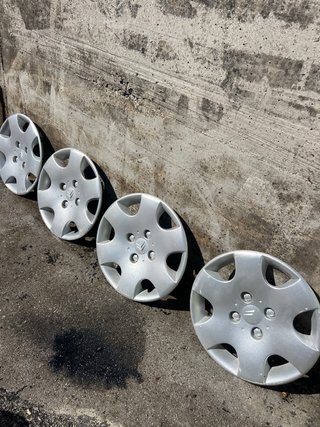 Tapacubos Citroen berlingo 14