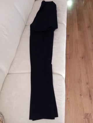 Traje de hombre azul marino