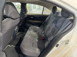 TOYOTA Corolla 1.8 125H BUSINESS PLUS ECVT SEDAN