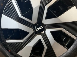 nuevo DACIA SANDERO 2026 KM0 gris pizarra
