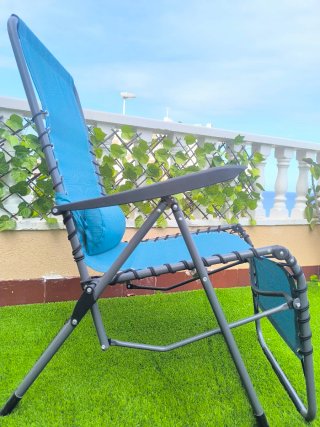 Silla tumbona jardín azul y gris