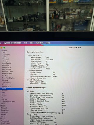 MacBook Pro 2017 15” 16GB RAM 256GB SSD