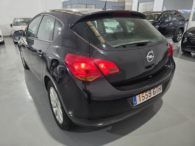 OPEL Astra 1.7 CDTi 110 CV Enjoy