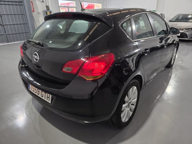 OPEL Astra 1.7 CDTi 110 CV Enjoy
