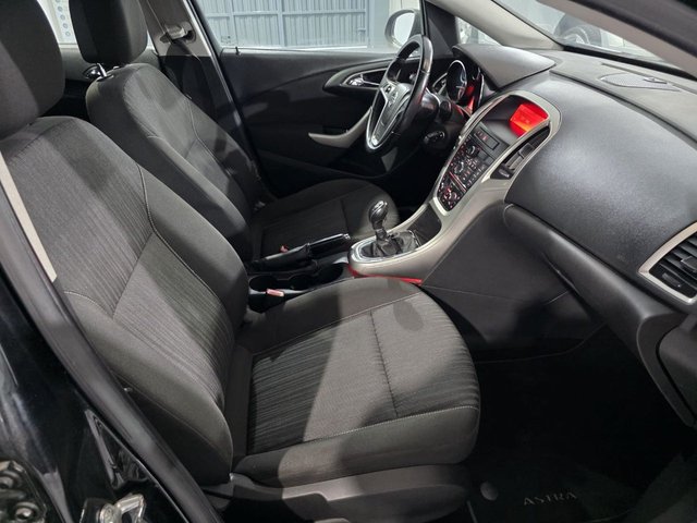 OPEL Astra 1.7 CDTi 110 CV Enjoy