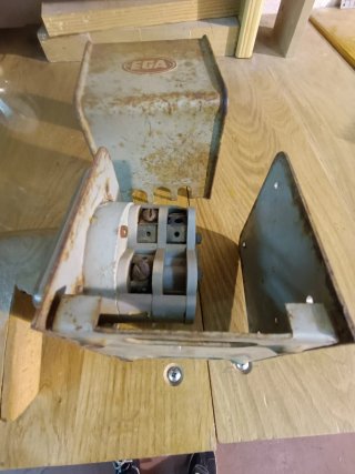 Interruptor antiguo EGA 500V 40A