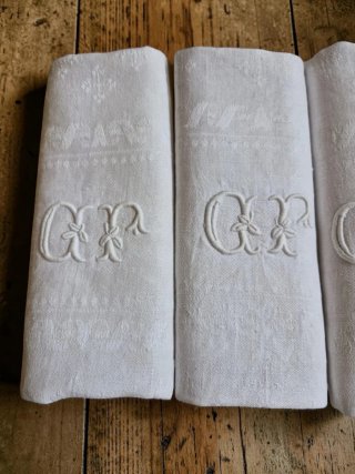 Servilletas antiguas bordadas (6 unidades)