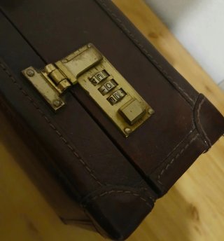 Maletín Attache Cuero Italiano Marrón