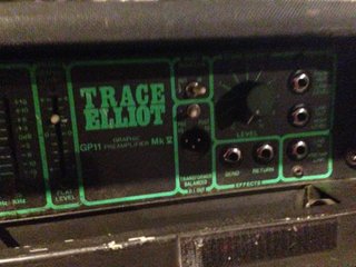 Amplificador Bajo Trace Elliot AH250 + Pantalla