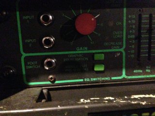 Amplificador Bajo Trace Elliot AH250 + Pantalla