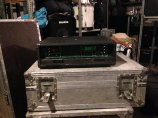 Amplificador Bajo Trace Elliot AH250 + Pantalla