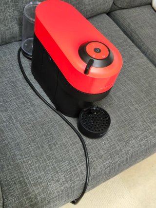Cafetera Nespresso Vertuo Pop Roja