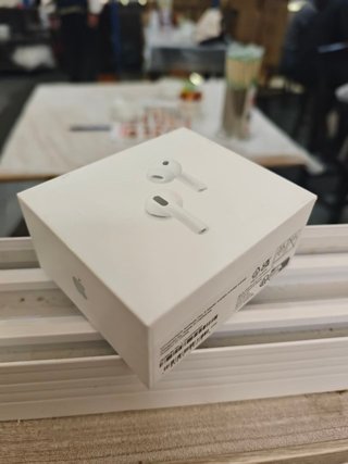AirPods Pro 3 Bianchi