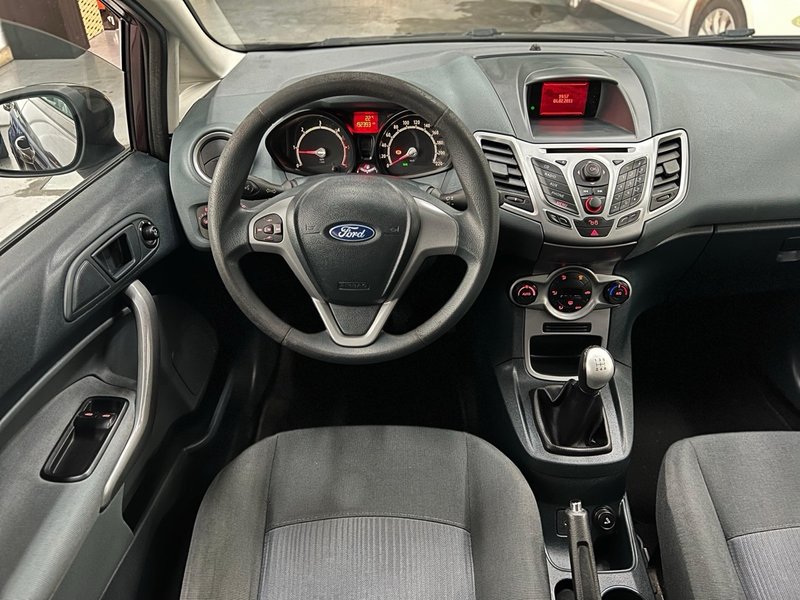 Ford Fiesta 2011, foto 15