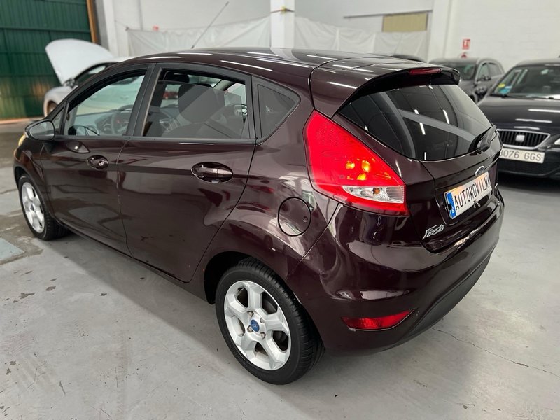 Ford Fiesta 2011, foto 8