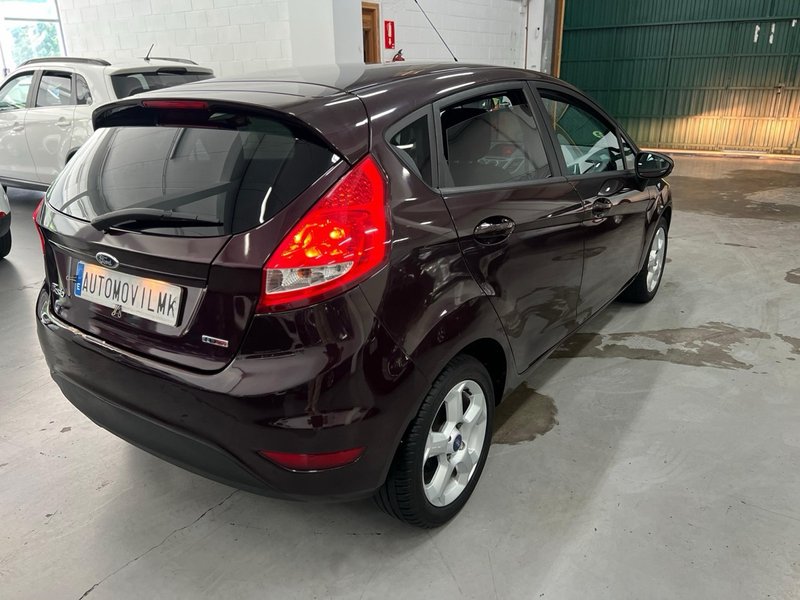 Ford Fiesta 2011, foto 7