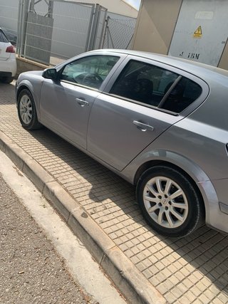 Llantas 205/55/R16 4 de 5 tornillos