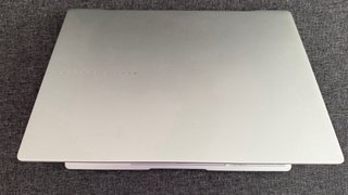 Portátil Asus Vivobook S14 OLED