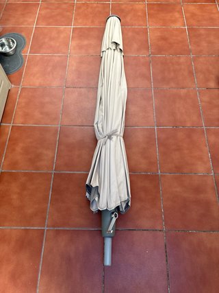 Parasol recto hexagonal 2,45 x 3 m