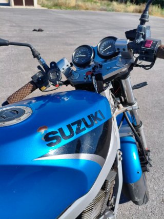 Suzuki GS500