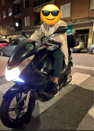 Se vende Honda PCX 125