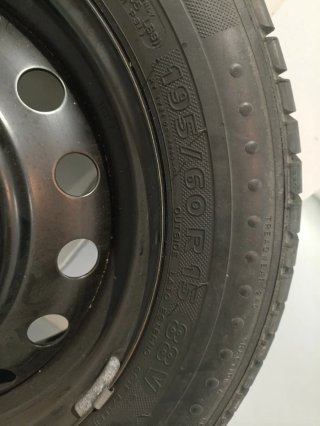 Neumático Michelin 195/60R15 88V
