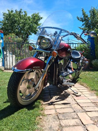 Honda VTX 1300 Custom Roja
